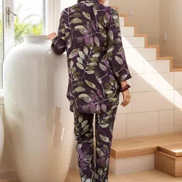 all about you Printed Mandarin Collar Neck Shirt With Trousers Co-Ords image 3