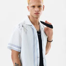 Snitch Men Relaxed Fit Floral Printed Cuban Collar Casual Shirt-picture-32