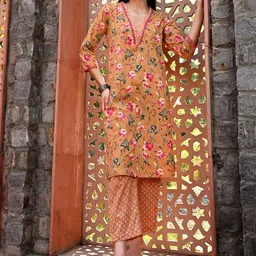 DECKEDUP Women Floral Printed Regular Pure Cotton Kurta with Trousers image 1