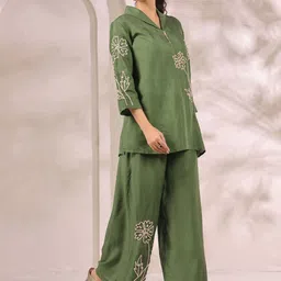 JISORA Embroidered V Neck Pure Silk Top With Palazzo Co-Ords image 2