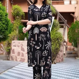 iEthniya Ethnic Motifs Printed Cotton Kurta With Trousers image 2