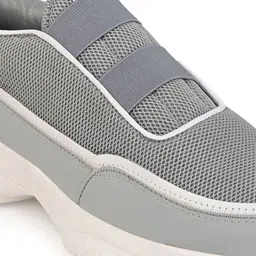 SNEAKLAB Men Slip-On Mesh Running Shoes image 4