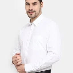 jessnx Men Regular Fit Solid Spread Collar Casual Shirt image 2