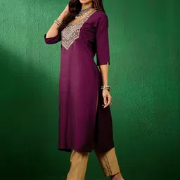 Sangria Floral Yoke Design Thread Work Straight Kurta image 2