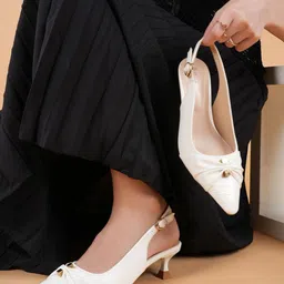 DROP BOLD Textured Kitten Sandals with Buckles image 1