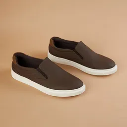 Forca Men Contrast Sole Slip-On Sneakers-image-14