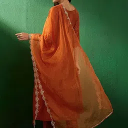 CANIZZARO Women Ethnic Motifs Embroidered Regular Kurta with Trousers & With Dupatta image 2