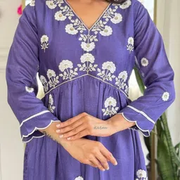 Lookmark Women Ethnic Motifs Embroidered Empire Thread Work Kurta with Churidar & Dupatta image 3