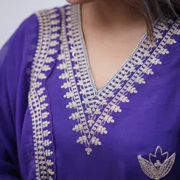 J.KANJI Women Ethnic Motifs Embroidered Kurta with Trousers & Dupatta image 2