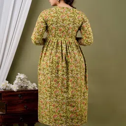 Style Heaven Floral Printed Gotta Patti Pure Cotton Maternity Angrakha Kurti image 5