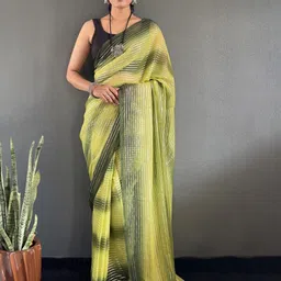DIVASTRI Tie and Dye Poly Georgette Ready to Wear Saree-picture-15