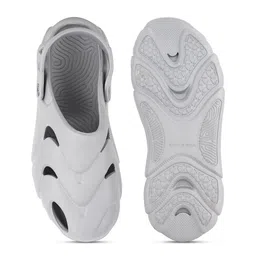 Mast & Harbour Men Solid Clogs image 2