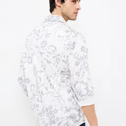SPYKAR Men Spread Collar Floral Printed Cotton Casual Shirt image 2