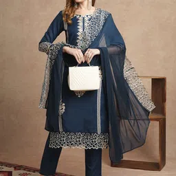 DIVASTRI Floral Embroidered Notch Neck Straight Kurta With Trousers And Dupatta-picture-11
