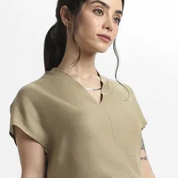 DL Woman Extended Sleeves Top image 3