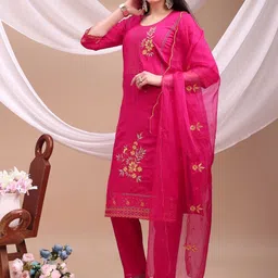 KALINI Embroidered Kurta with pant & Organza Embroidered Dupatta image 3