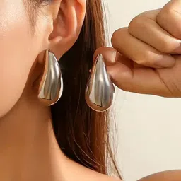 Sparking Dazzle Silver-Plated Teardrop Shaped Drop Earrings image 2