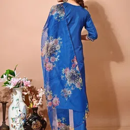 ayukta international Women Art Silk Kurti Pant Dupatta Set image 4