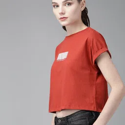 roadster Women Printed Round Neck Pure Cotton Red T-Shirt image 3