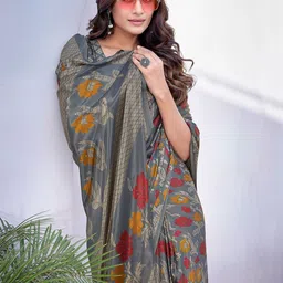 Lookmark Floral Printed Pure Chiffon Saree image 5