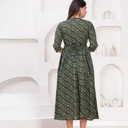 BAESD Floral Print Maternity A-Line Midi Dress image 4