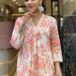 MILAAV Women Floral Printed Anarkali Kurta with Trousers & Dupatta image 5