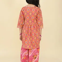 LIL PITAARA Girls Floral Printed Regular Gotta Patti Pure Cotton Top with Palazzos image 5