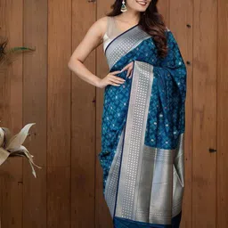 SWEETPEL Ethnic Motifs Woven Design Zari Banarasi Saree image 5