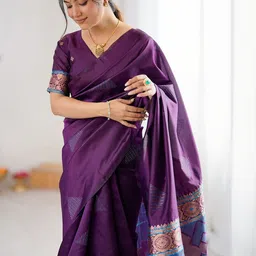 KALINI Woven Design Zari Silk Blend Handloom Saree-picture-24