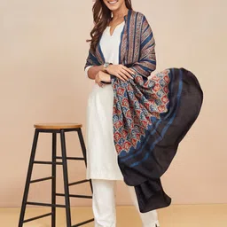 Fabindia Women Ajrakh Printed Dupatta image 3