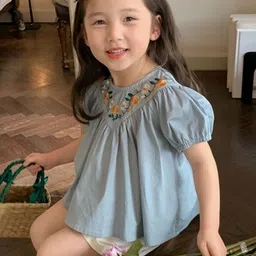 LULU & SKY Girls Top with Shorts image 2