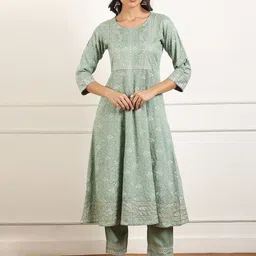 MORDEN MUSE Women Floral Printed Panelled Kurta with Trousers & With Dupatta image 2