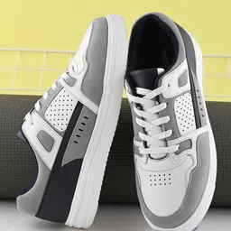 The Roadster Lifestyle Co. Men Colourblocked Comfortable Sneakers-image-53