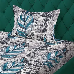 KLOTTHE Green Floral Printed 300 TC Single Bedsheet With Pillow Covers image 5