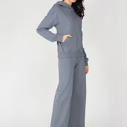 ONEWAY Women Hooded Neck Relaxed-Fit Breathable Tracksuit image 3