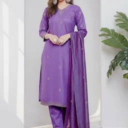 Anouk Women Ethnic Motifs Embroidered Regular Thread Work Kurta with Trousers & With Dupatta image 3