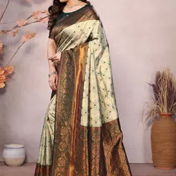 Shriyangan Floral Woven Design Zari Kanjeevaram Saree With Blouse Piece image 3