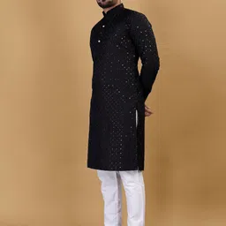 CHARLOTTE GRACIOUS Men Embroidered Sequinned Kurta image 5