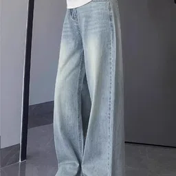 StyleCast Women High-Rise Light Fade Baggy Fit Jeans image 3