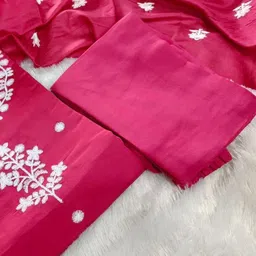 VenderVilla Embroidered Round Neck Kurta & Trousers With Dupatta image 2