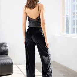 Trendyol Women Regular Fit Mid-Rise Trousers image 2