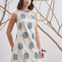 Vara By Vishudh Women Floral Printed Indie Florals Kurta-image-6