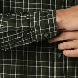 Van Heusen Sport Men Slim Fit Checked Casual Shirt image 5