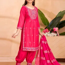 BAESD Girls Ethnic Motifs Embroidered Regular Gotta Patti Kurta with Patiala & With Dupatta image 5