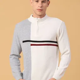 V-Mart Men Colourblocked Pullover-image-84
