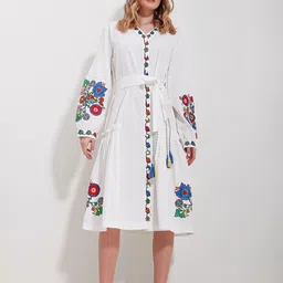 Trend Alacati stili Floral Embroidered A-Line Dress image 1