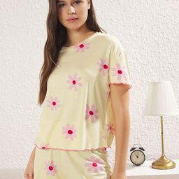 Trendyol Women Floral Printed Night suit-picture-1