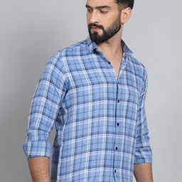 metronaut Men Regular Fit Solid Spread Collar Casual Shirt image 3