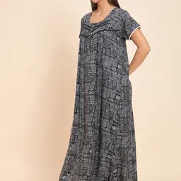 sweet dreams Women Nighty image 1