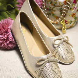 the white pole Bellies For Women image 2